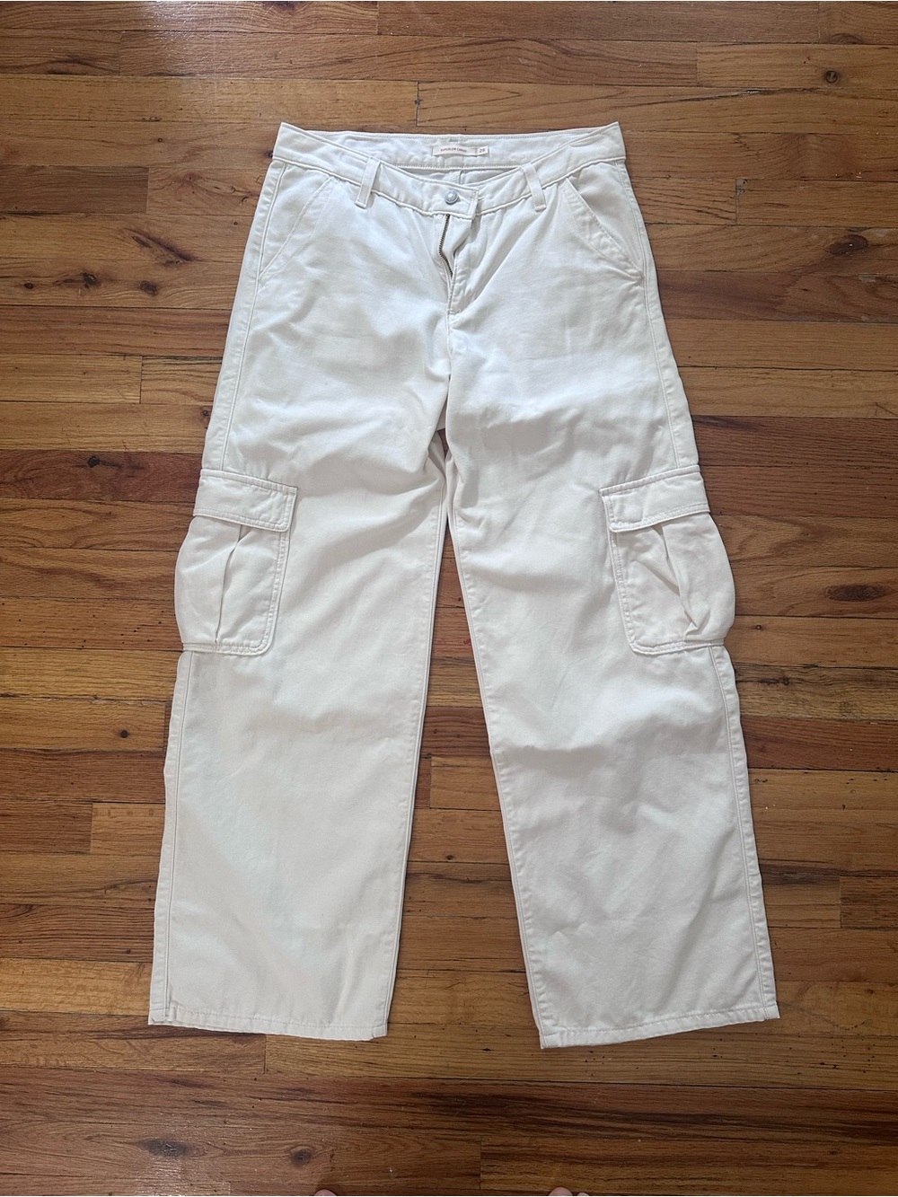 Levi's Women's White Loose Cargo Pants